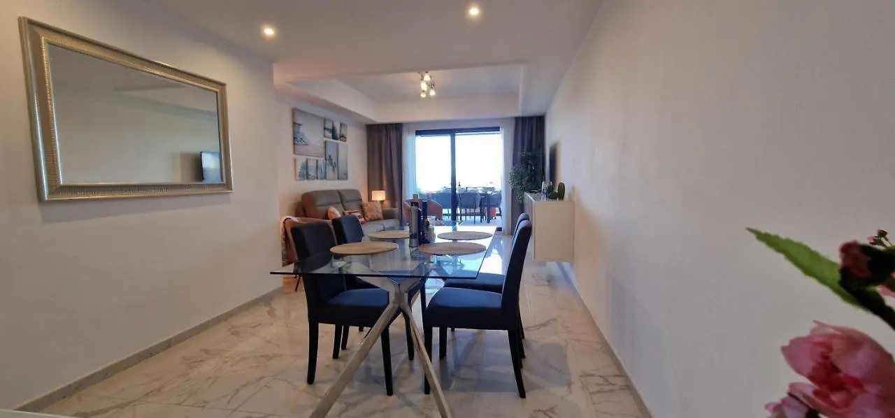 Casares Del Mar Luxury Apartment Malaga